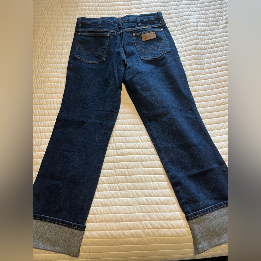 High waist, dark Wrangler jeans